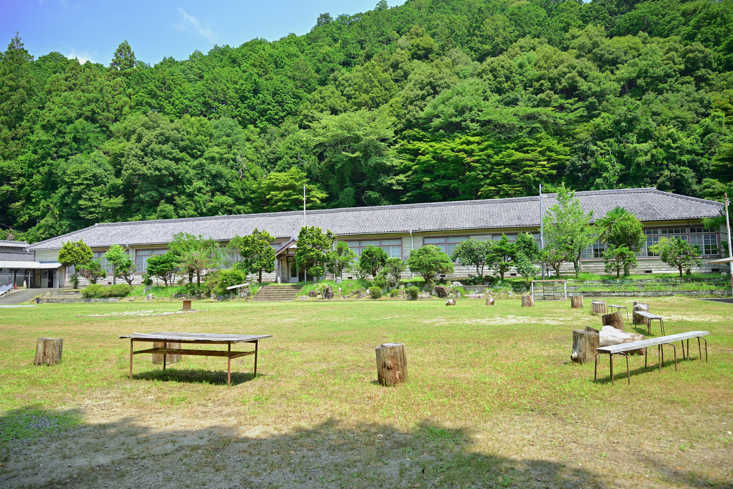 旧門屋小学校、校庭